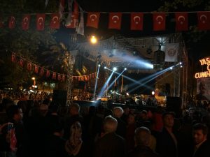 Güllü Yılbaşı Konser Fiyatı,