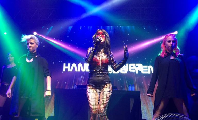 Hande Yener Konseri-Yalova