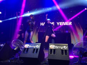 Hande Yener - Kırmızı albümü,